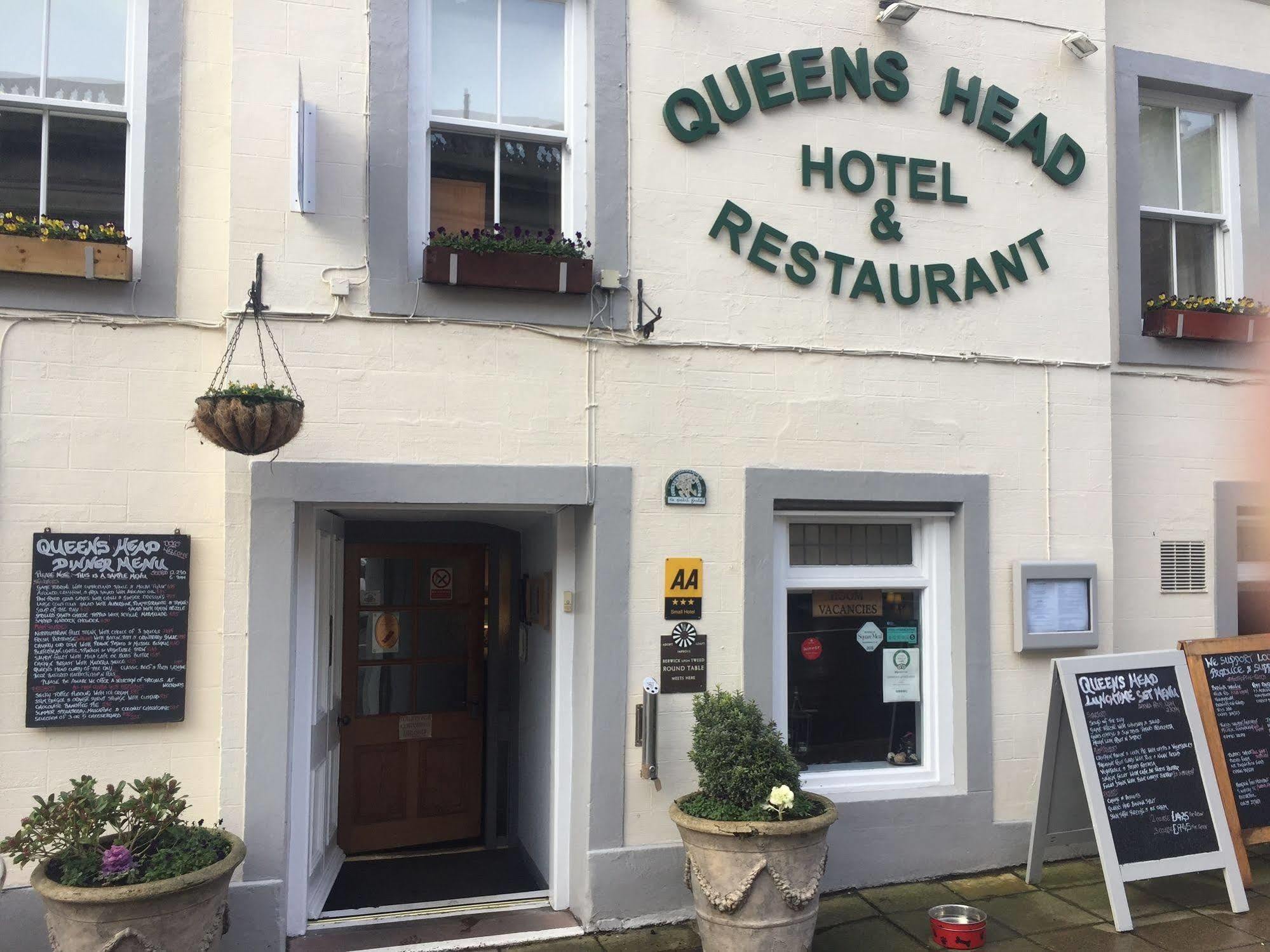 Queens Head Hotel Бервик-апон-Твид Экстерьер фото